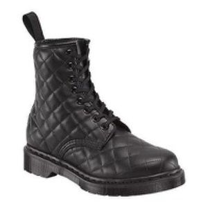 Dr. Martens Coralie Quilted 8-Eye Boot Black Leather Danio Boots